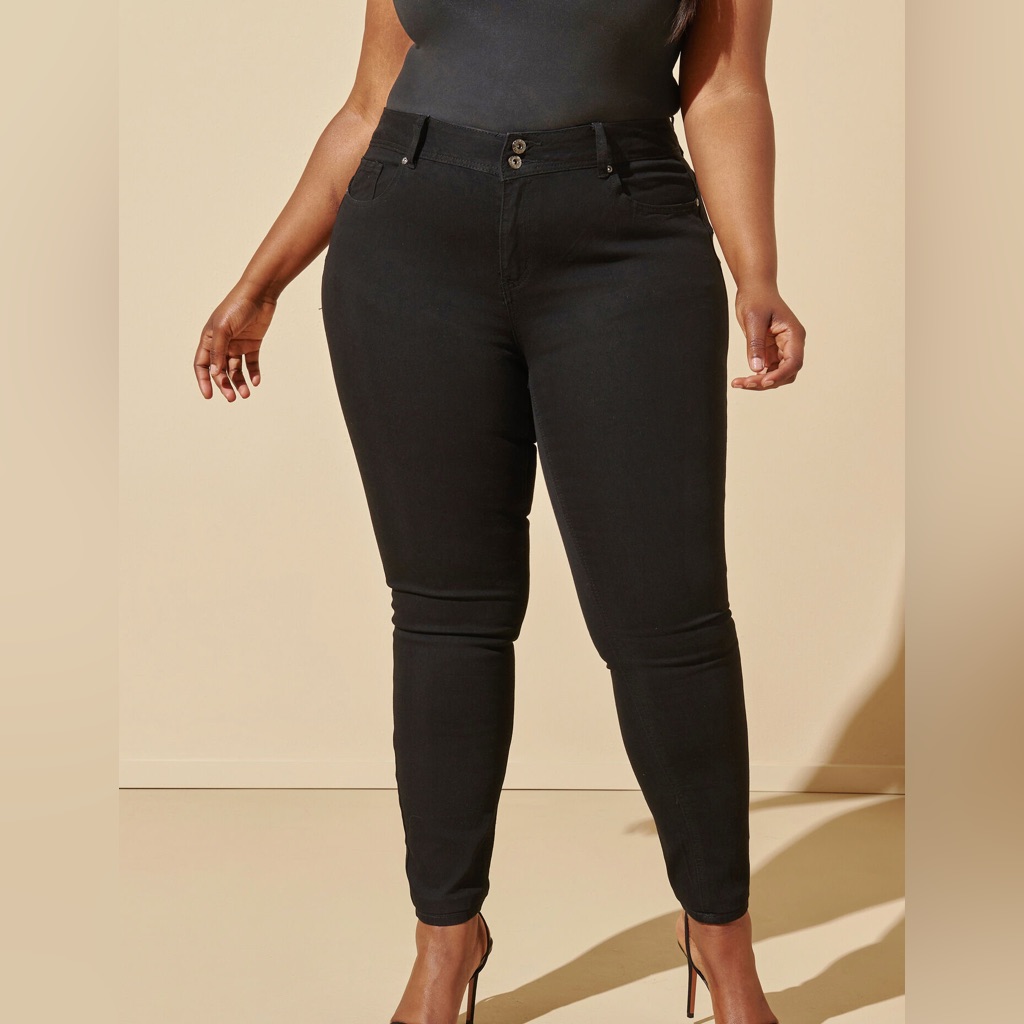 BrandAshley Stewart Women Skinny Jeans ColorBlack Size16 S